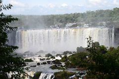 13 Argentina Iguazu Falls From Brazil Narrow Trail.jpg